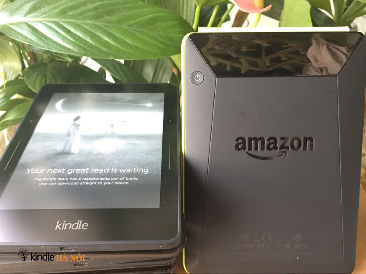So sánh Kindle Voyage và Kindle Paperwhite 4 – Chọn máy nào đọc sướng hơn?